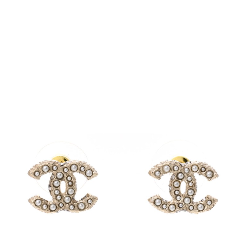 Pearl Earrings in Light Gold Pearl Earrings in Light Gold
