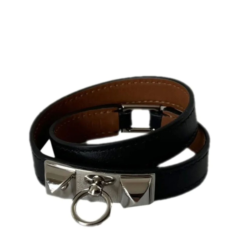 Clic Silver Bangle in Black Leather Clic Silver Bangle in Black Leather