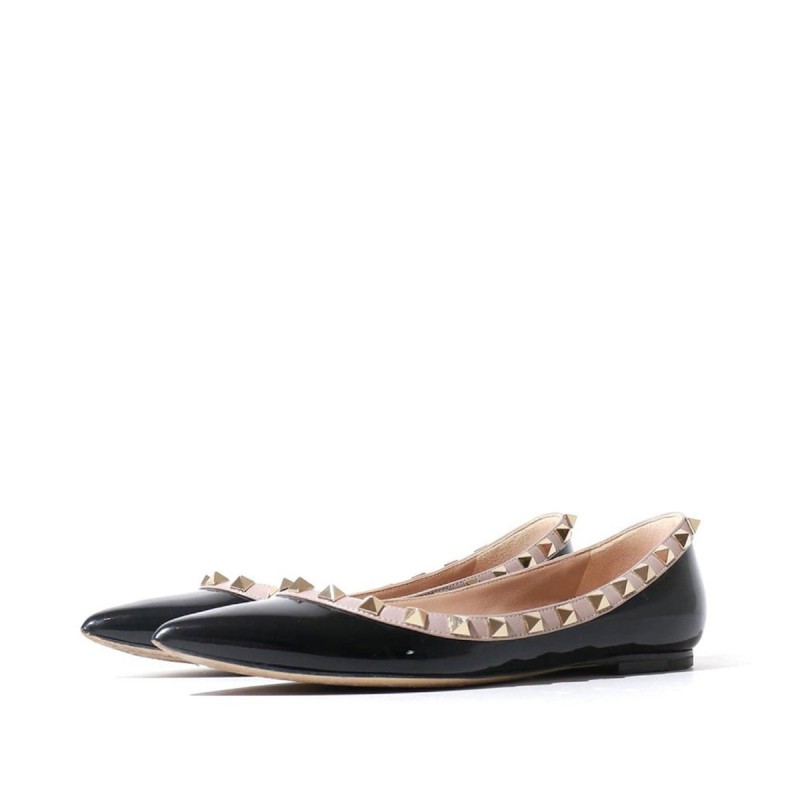 Valentin0 Rockstud Patent Leather in Black Valentin0 Rockstud Patent Leather in Black