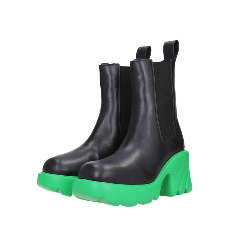 Flash Boot in Black Flash Boot in Black