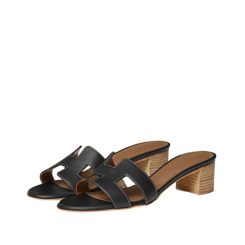 Oasis Calf Leather in Black Oasis Calf Leather in Black