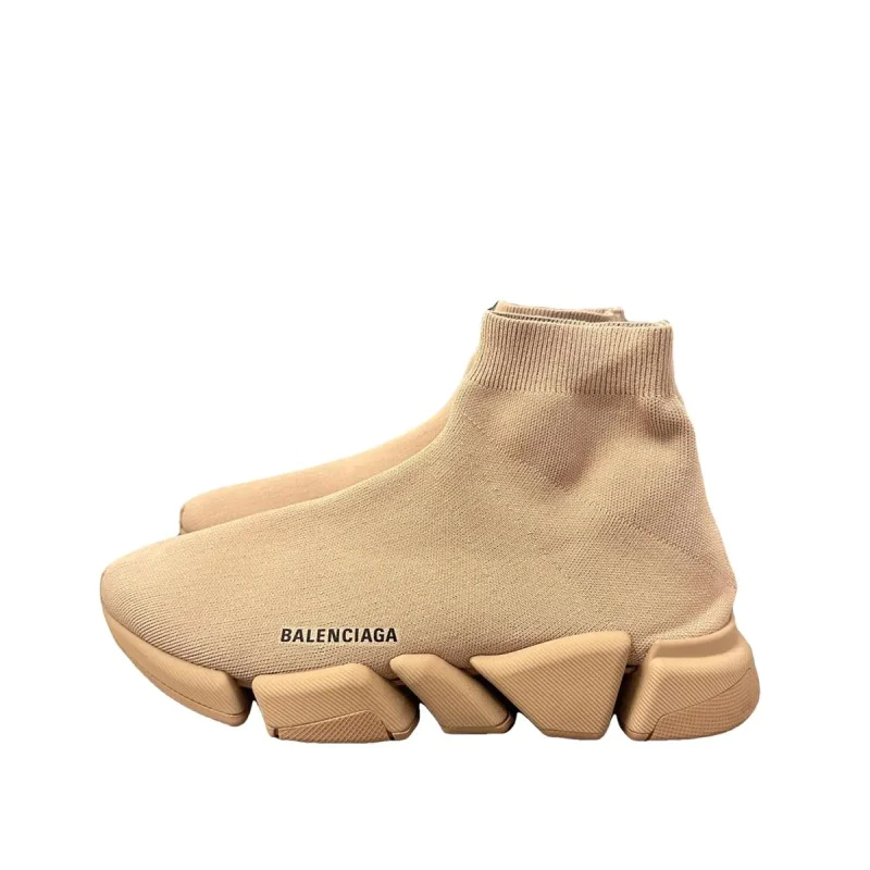 Balenciaga speed Sneakers in Beige Balenciaga speed Sneakers in Beige